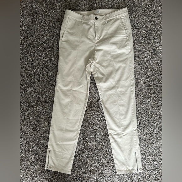 5/$25 J.Jill cream colored lightweight ankle pants size 10 Tall - Picture 2 of 12